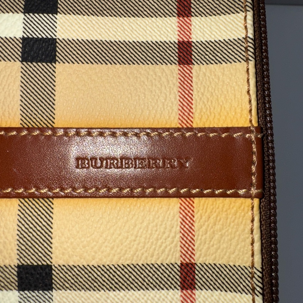 ❌❌SOLD❌❌BURBERRY] Burberry pouch Nova check PVC - Picture 3 of 7